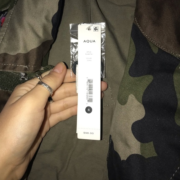 Camo Embroidered Cargo Jacket - Picture 4 of 6